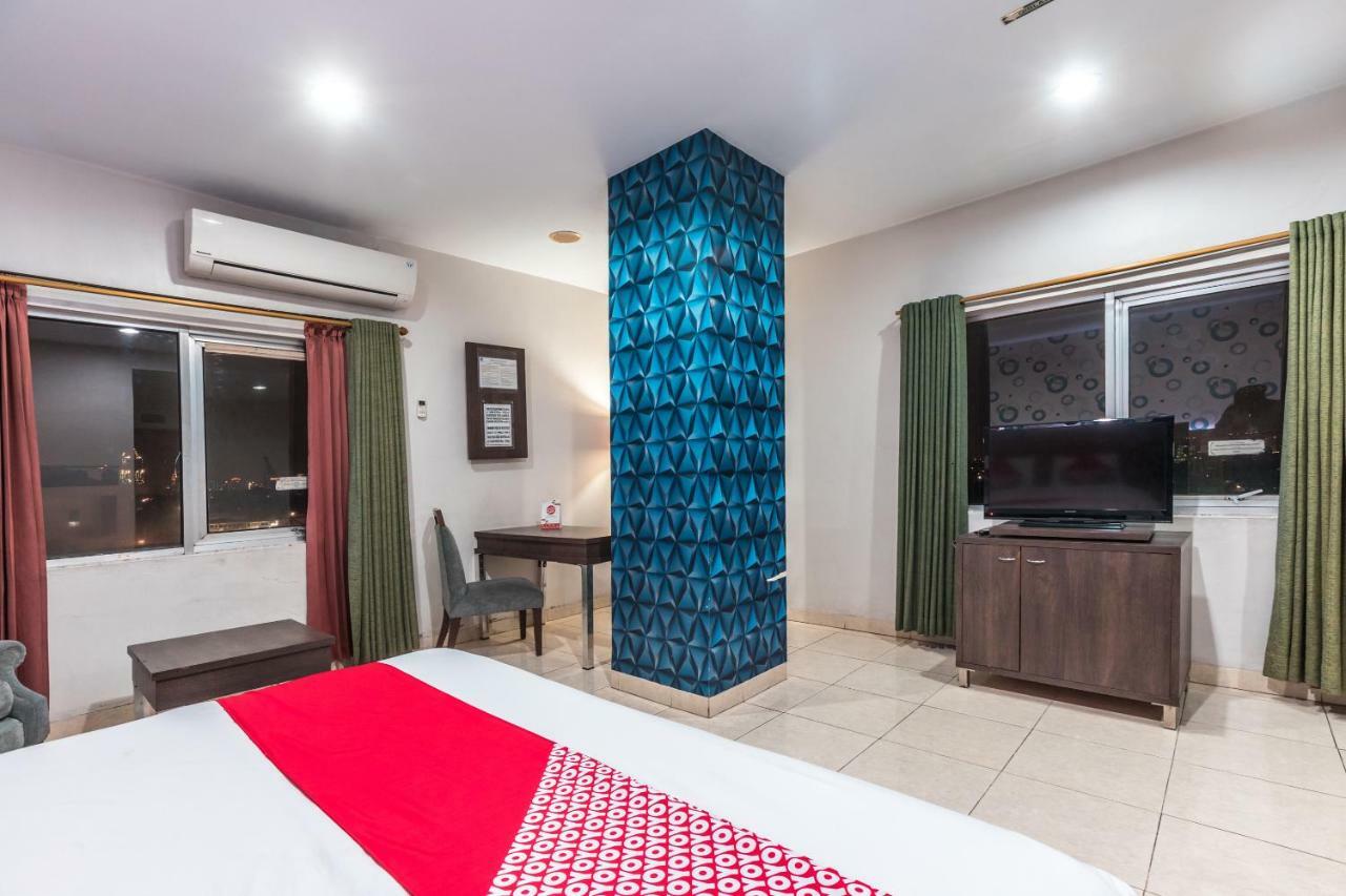 Oyo 1475 Alia Matraman Syariah Near Rs Premier Jatinergara Hotel Джакарта Екстериор снимка